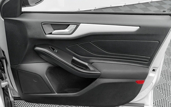 Ford Focus cena 60850 przebieg: 69991, rok produkcji 2019 z Pajęczno małe 667